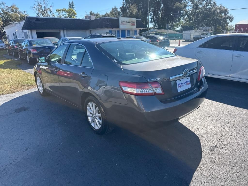 2013 GRAY TOYOTA CAMRY L (4T1BF1FK9DU) with an 2.5L engine, Automatic transmission, located at 2929 9th St. West, Bradenton, 34205, (941) 242-2810, 27.473591, -82.570679 - Thanks for inquring into DriveNation USA! All vehicles listed can be viewed at www.drivenationusa.com for vehicle history reports and additonal info. We cannot quote any terms such as down payments or monthly payments without an application. You can apply directly at www.drivenationusa.com or by con - Photo#3