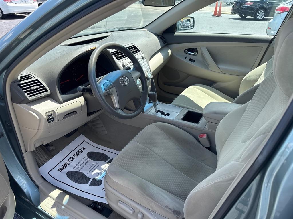 2009 BLUE TOYOTA CAMRY SE (4T1BE46K79U) with an 2.4L engine, Automatic transmission, located at 2929 9th St. West, Bradenton, 34205, (941) 242-2810, 27.473591, -82.570679 - Thanks for inquring into DriveNation USA! All vehicles listed can be viewed at www.drivenationusa.com for vehicle history reports and additonal info. We cannot quote any terms such as down payments or monthly payments without an application. You can apply directly at www.drivenationusa.com or by con - Photo#9