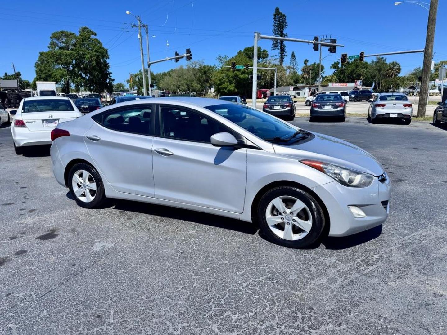 2012 SILVER HYUNDAI ELANTRA GLS (KMHDH4AE7CU) with an 1.8L engine, Automatic transmission - Photo#1