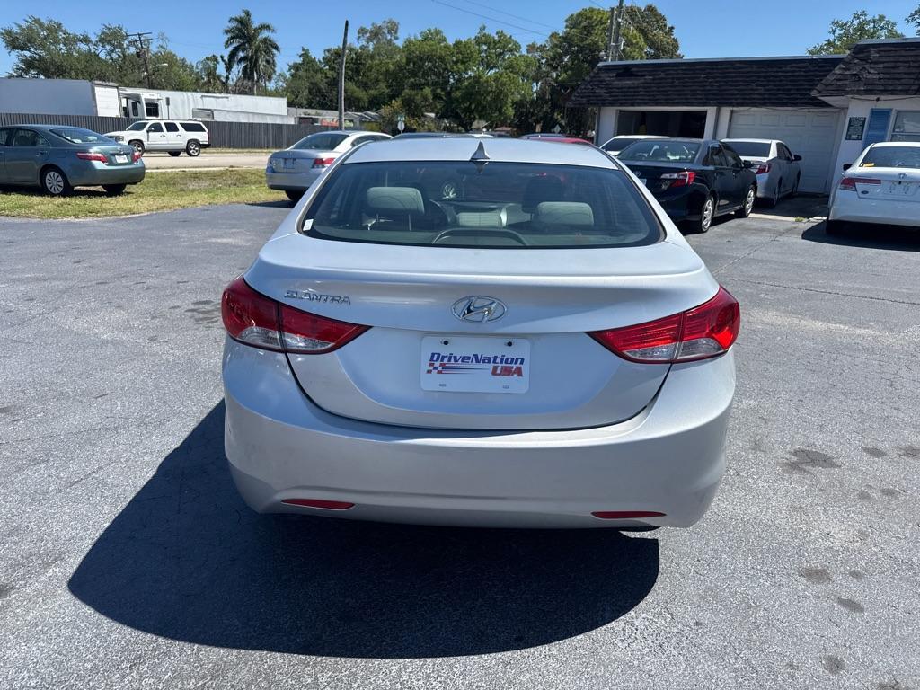 2012 SILVER HYUNDAI ELANTRA GLS (KMHDH4AE7CU) with an 1.8L engine, Automatic transmission, located at 2929 9th St. West, Bradenton, 34205, (941) 242-2810, 27.473591, -82.570679 - Thanks for inquring into DriveNation USA! All vehicles listed can be viewed at www.drivenationusa.com for vehicle history reports and additonal info. We cannot quote any terms such as down payments or monthly payments without an application. You can apply directly at www.drivenationusa.com or by con - Photo#6