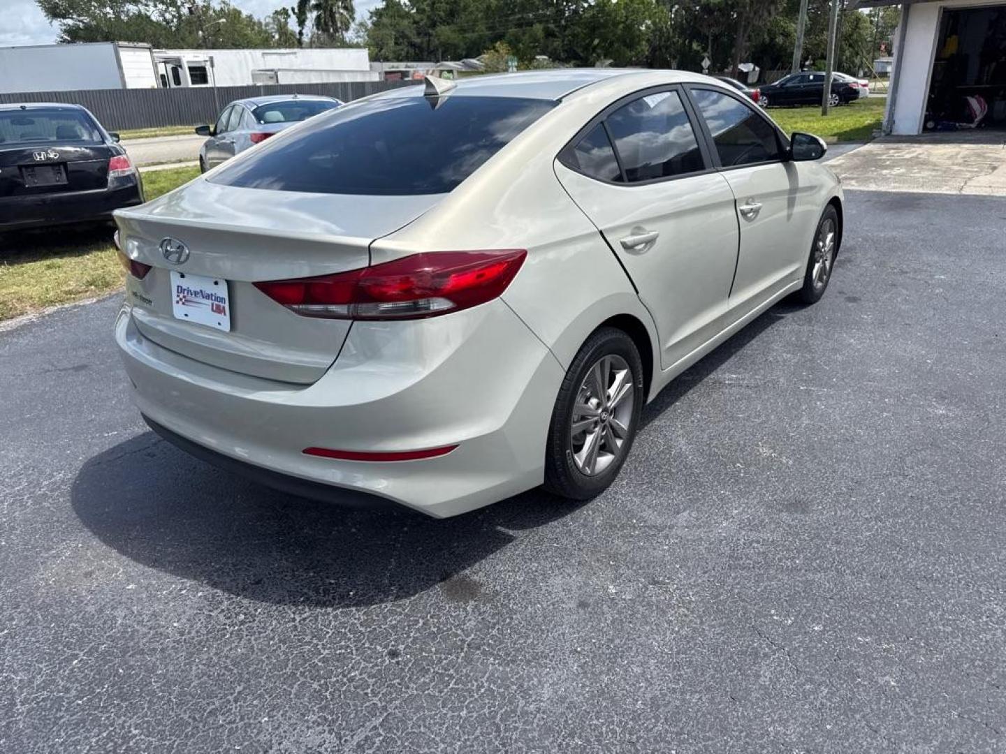 2017 TAN HYUNDAI ELANTRA SE (KMHD84LF1HU) with an 2.0L engine, Automatic transmission, located at 2929 9th St. West, Bradenton, 34205, (941) 242-2810, 27.473591, -82.570679 - Thanks for inquring into DriveNation USA! All vehicles listed can be viewed at www.drivenationusa.com for vehicle history reports and additonal info. We cannot quote any terms such as down payments or monthly payments without an application. You can apply directly at www.drivenationusa.com or by con - Photo#7
