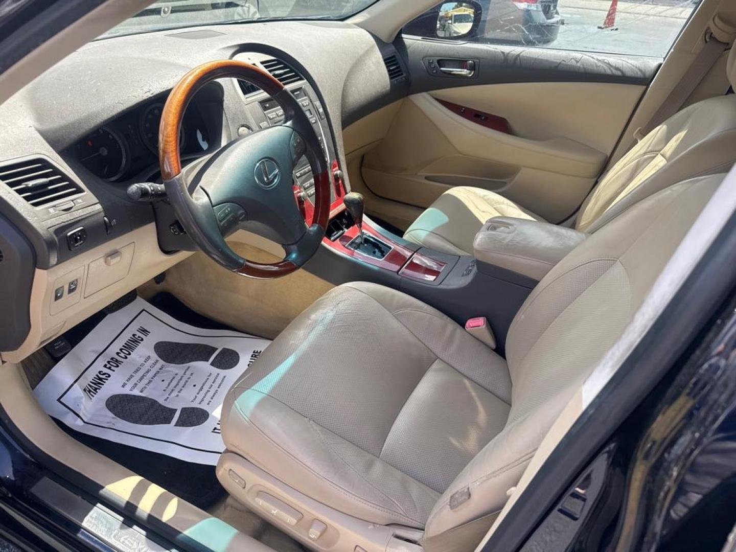 2009 BLACK LEXUS ES 350 (JTHBJ46G792) with an 3.5L engine, Automatic transmission, located at 2929 9th St. West, Bradenton, 34205, (941) 242-2810, 27.473591, -82.570679 - Thanks for inquring into DriveNation USA! All vehicles listed can be viewed at www.drivenationusa.com for vehicle history reports and additonal info. We cannot quote any terms such as down payments or monthly payments without an application. You can apply directly at www.drivenationusa.com or by con - Photo#10
