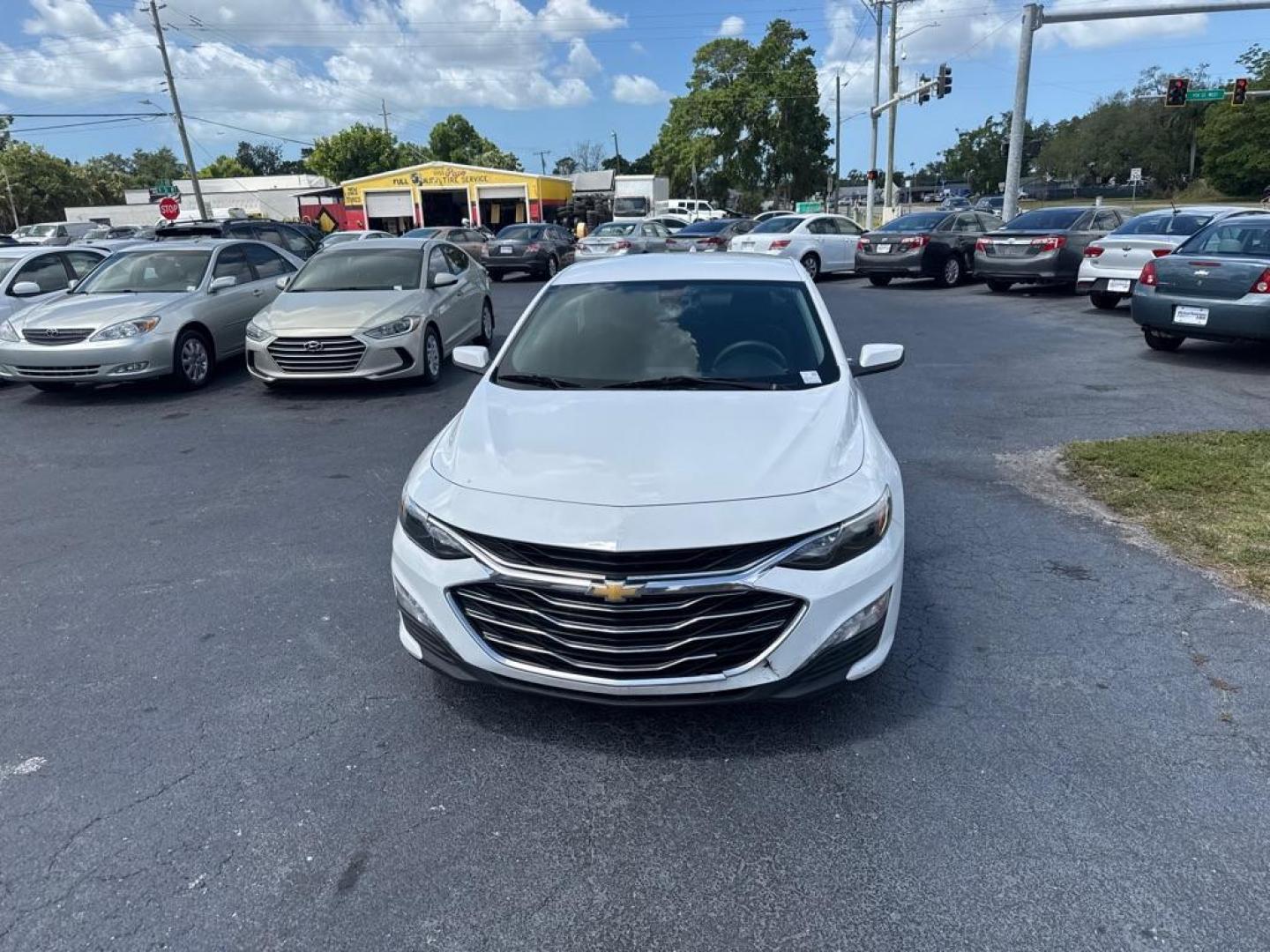 2019 WHITE CHEVROLET MALIBU LT (1G1ZD5ST1KF) with an 1.5L engine, Continuously Variable transmission, located at 2929 9th St. West, Bradenton, 34205, (941) 242-2810, 27.473591, -82.570679 - Thanks for inquring into DriveNation USA! All vehicles listed can be viewed at www.drivenationusa.com for vehicle history reports and additonal info. We cannot quote any terms such as down payments or monthly payments without an application. You can apply directly at www.drivenationusa.com or by con - Photo#2