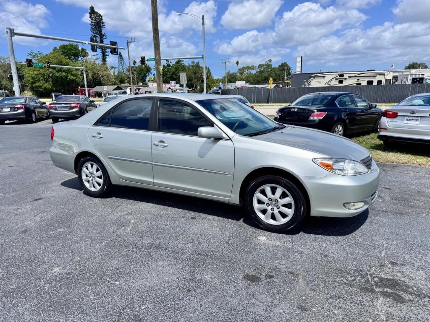 2004 SILVER TOYOTA CAMRY LE (JTDBF30K040) with an 3.0L engine, Automatic transmission, located at 2929 9th St. West, Bradenton, 34205, (941) 242-2810, 27.473591, -82.570679 - Thanks for inquring into DriveNation USA! All vehicles listed can be viewed at www.drivenationusa.com for vehicle history reports and additonal info. We cannot quote any terms such as down payments or monthly payments without an application. You can apply directly at www.drivenationusa.com or by con - Photo#1