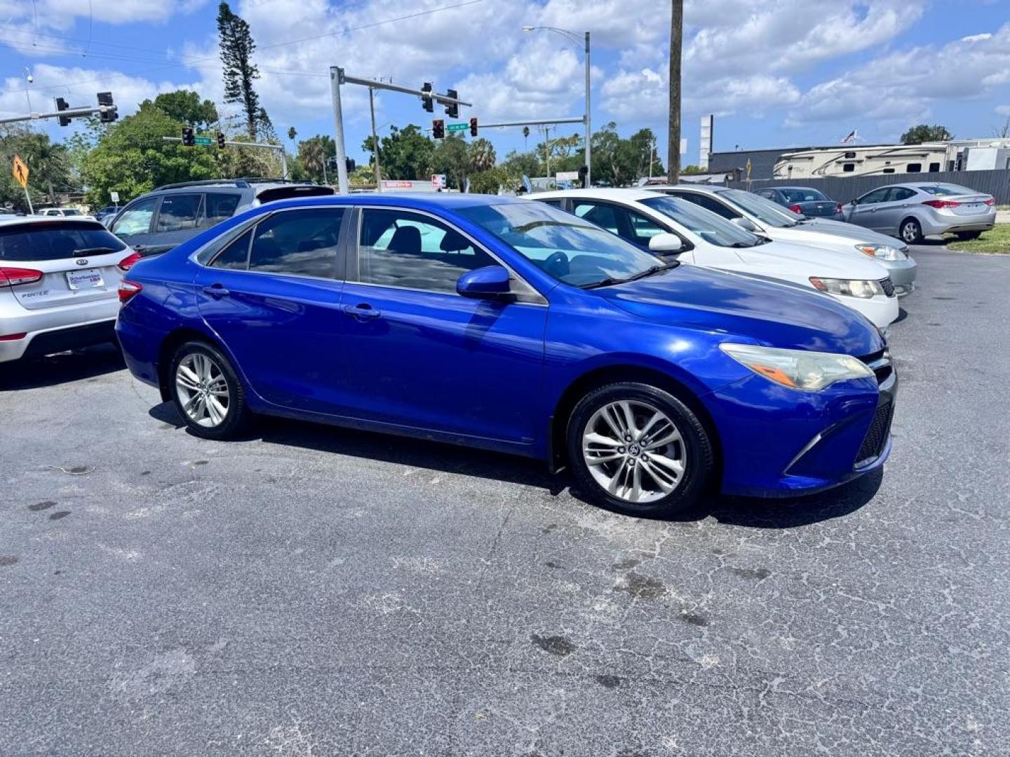 2015 BLUE TOYOTA CAMRY LE (4T1BF1FK4FU) with an 2.5L engine, Automatic transmission, located at 2929 9th St. West, Bradenton, 34205, (941) 242-2810, 27.473591, -82.570679 - Thanks for inquring into DriveNation USA! All vehicles listed can be viewed at www.drivenationusa.com for vehicle history reports and additonal info. We cannot quote any terms such as down payments or monthly payments without an application. You can apply directly at www.drivenationusa.com or by con - Photo#0