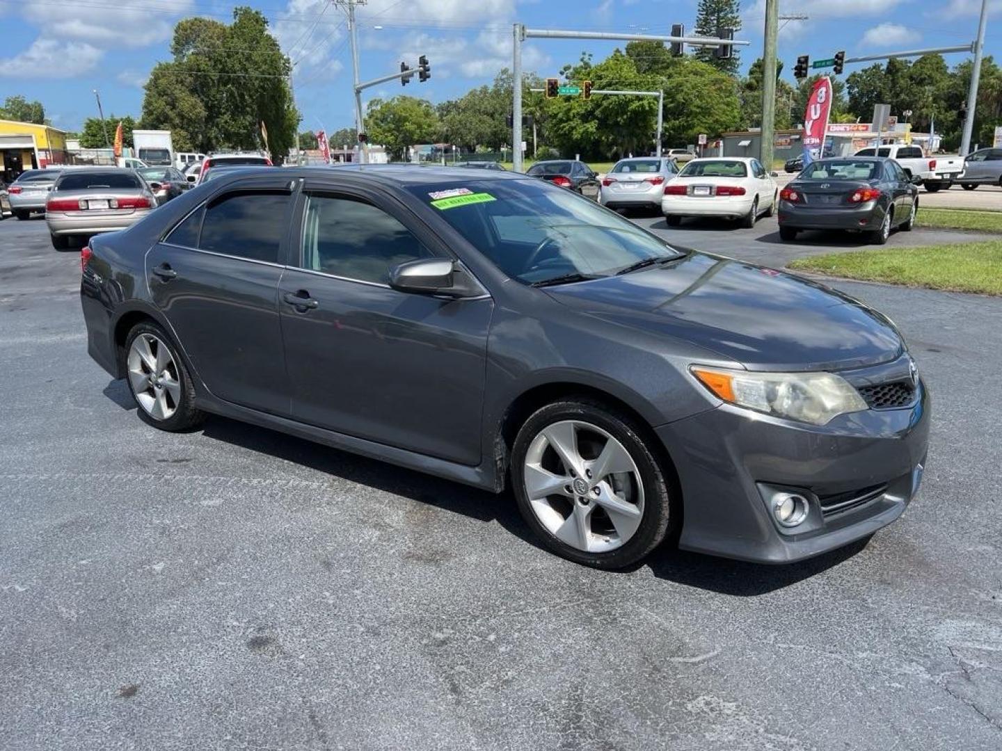 2014 SILVER TOYOTA CAMRY L (4T1BF1FK5EU) with an 2.5L engine, Automatic transmission, located at 2929 9th St. West, Bradenton, 34205, (941) 242-2810, 27.473591, -82.570679 - Thanks for inquring into DriveNation USA! All vehicles listed can be viewed at www.drivenationusa.com for vehicle history reports and additonal info. We cannot quote any terms such as down payments or monthly payments without an application. You can apply directly at www.drivenationusa.com or by con - Photo#1