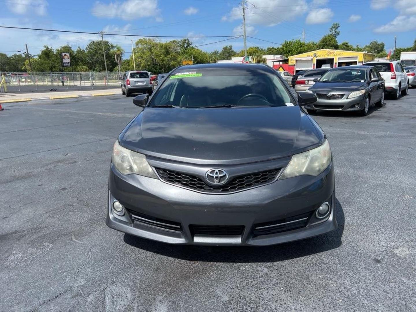 2014 SILVER TOYOTA CAMRY L (4T1BF1FK5EU) with an 2.5L engine, Automatic transmission, located at 2929 9th St. West, Bradenton, 34205, (941) 242-2810, 27.473591, -82.570679 - Thanks for inquring into DriveNation USA! All vehicles listed can be viewed at www.drivenationusa.com for vehicle history reports and additonal info. We cannot quote any terms such as down payments or monthly payments without an application. You can apply directly at www.drivenationusa.com or by con - Photo#3