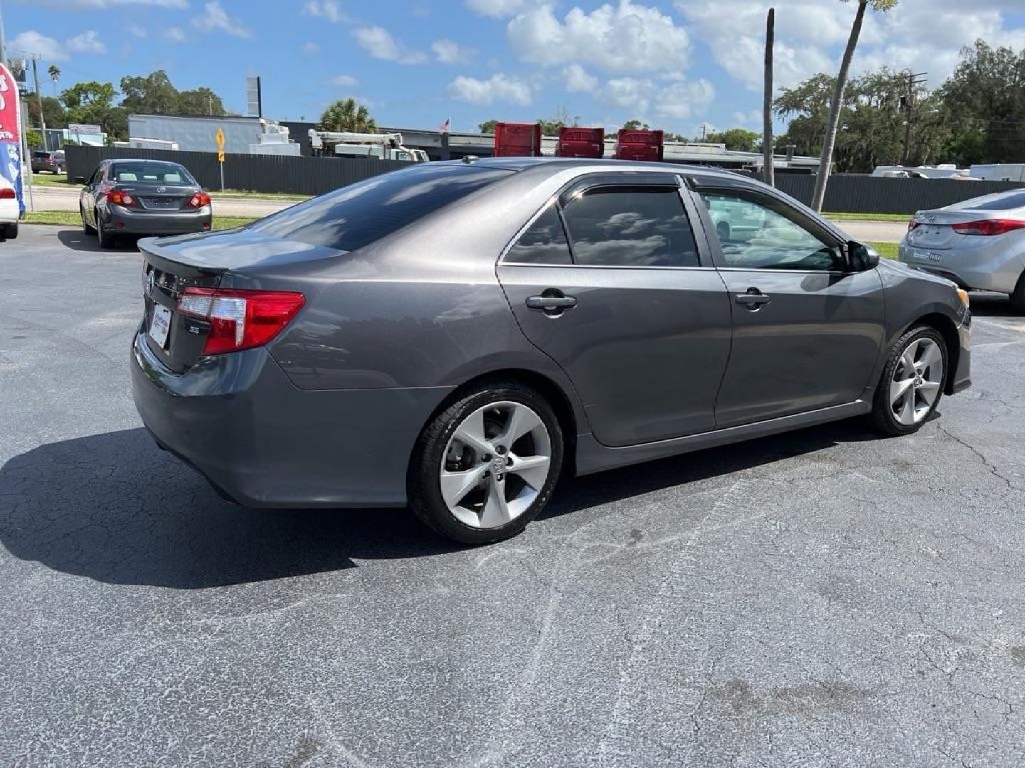 2014 SILVER TOYOTA CAMRY L (4T1BF1FK5EU) with an 2.5L engine, Automatic transmission, located at 2929 9th St. West, Bradenton, 34205, (941) 242-2810, 27.473591, -82.570679 - Thanks for inquring into DriveNation USA! All vehicles listed can be viewed at www.drivenationusa.com for vehicle history reports and additonal info. We cannot quote any terms such as down payments or monthly payments without an application. You can apply directly at www.drivenationusa.com or by con - Photo#8
