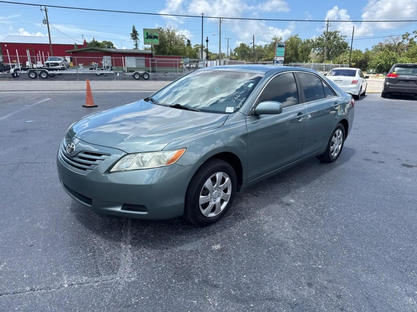 2009 GREEN TOYOTA CAMRY SE (4T1BE46K29U) with an 2.4L engine, Automatic transmission, located at 2929 9th St. West, Bradenton, 34205, (941) 242-2810, 27.473591, -82.570679 - Thanks for inquring into DriveNation USA! All vehicles listed can be viewed at www.drivenationusa.com for vehicle history reports and additonal info. We cannot quote any terms such as down payments or monthly payments without an application. You can apply directly at www.drivenationusa.com or by con- Photo#3