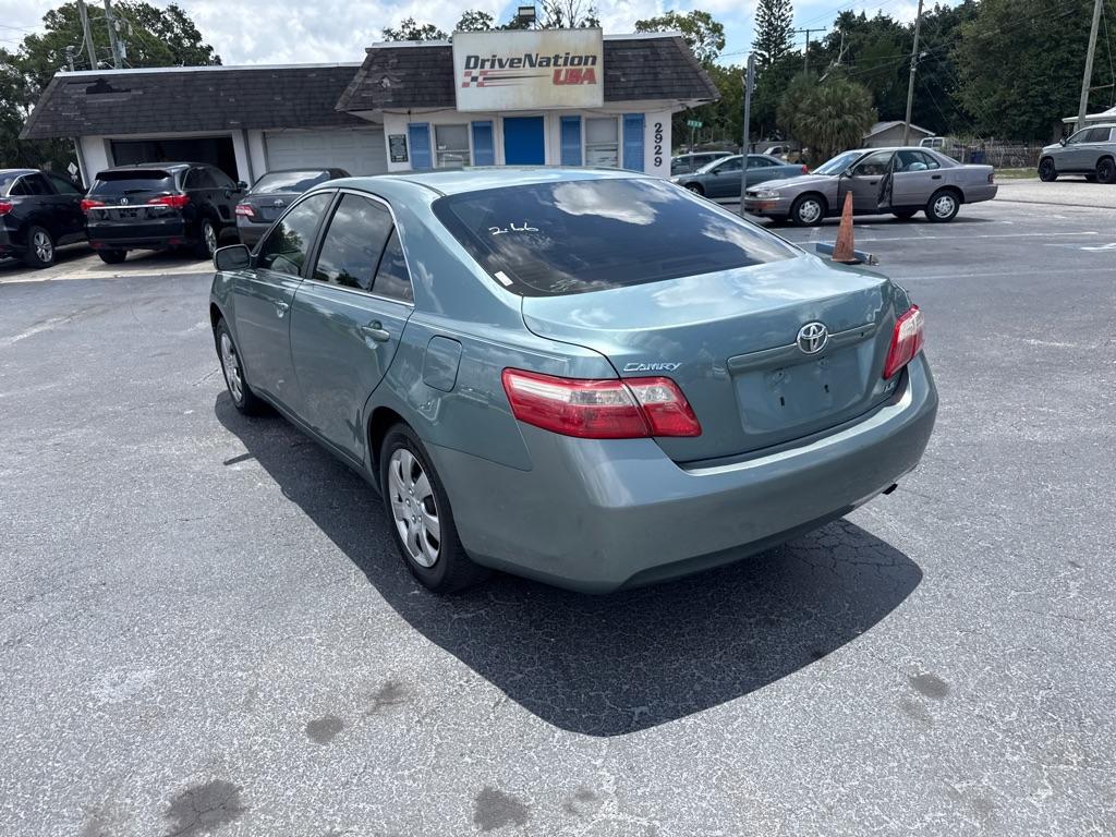 2009 GREEN TOYOTA CAMRY SE (4T1BE46K29U) with an 2.4L engine, Automatic transmission, located at 2929 9th St. West, Bradenton, 34205, (941) 242-2810, 27.473591, -82.570679 - Thanks for inquring into DriveNation USA! All vehicles listed can be viewed at www.drivenationusa.com for vehicle history reports and additonal info. We cannot quote any terms such as down payments or monthly payments without an application. You can apply directly at www.drivenationusa.com or by con- Photo#5