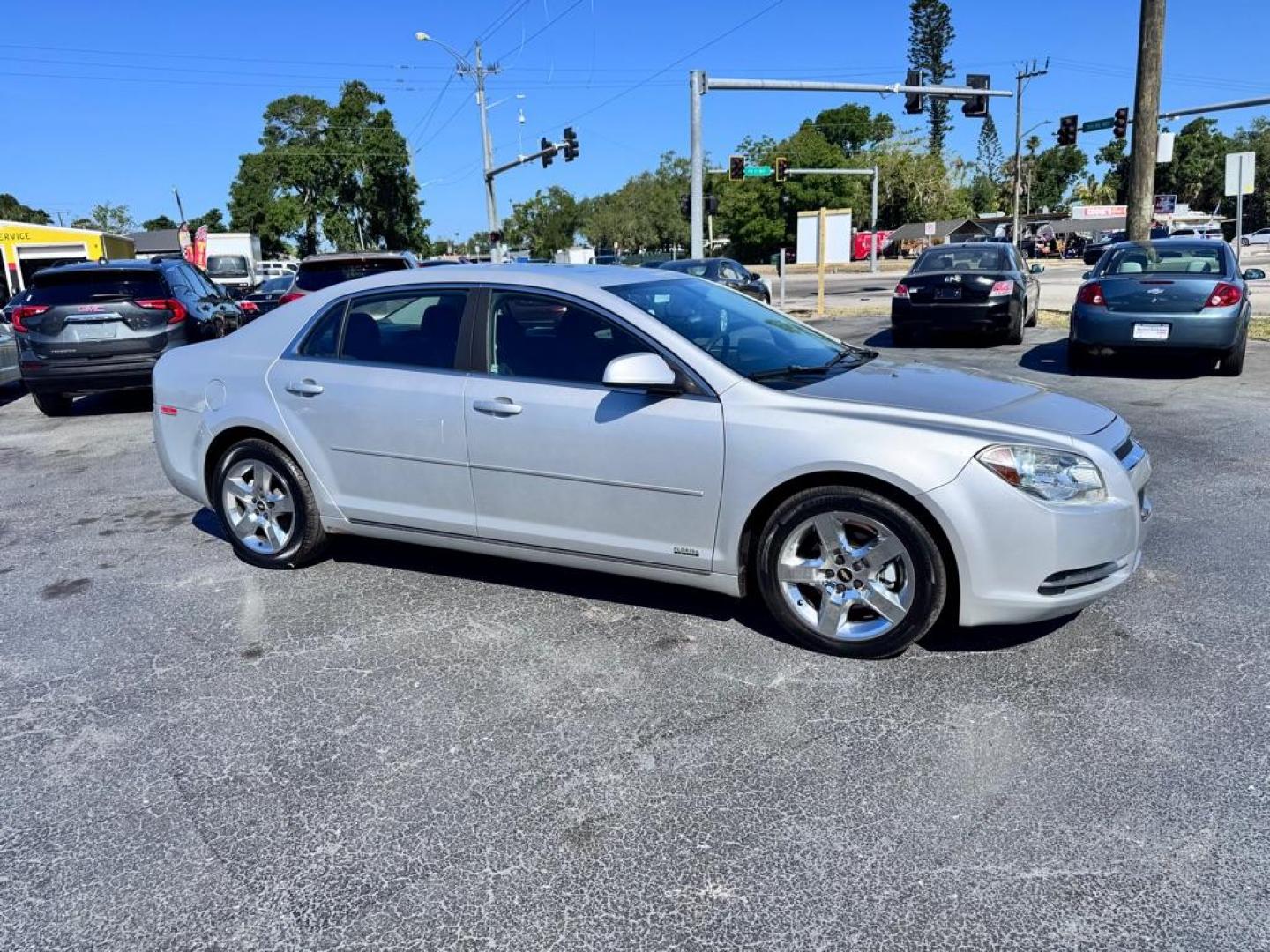 2011 SILVER CHEVROLET MALIBU 1LT (1G1ZC5E1XBF) with an 2.4L engine, Automatic transmission, located at 2929 9th St. West, Bradenton, 34205, (941) 242-2810, 27.473591, -82.570679 - Photo#0