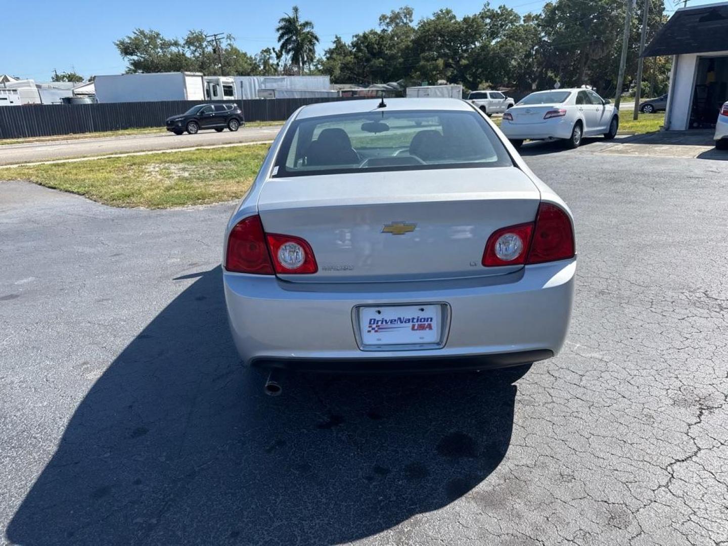 2011 SILVER CHEVROLET MALIBU 1LT (1G1ZC5E1XBF) with an 2.4L engine, Automatic transmission, located at 2929 9th St. West, Bradenton, 34205, (941) 242-2810, 27.473591, -82.570679 - Photo#6