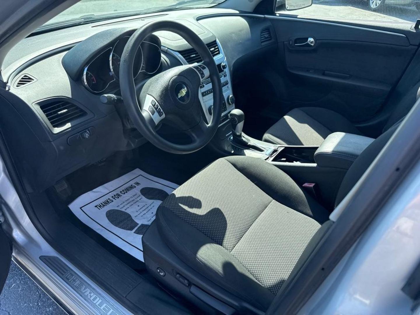 2011 SILVER CHEVROLET MALIBU 1LT (1G1ZC5E1XBF) with an 2.4L engine, Automatic transmission, located at 2929 9th St. West, Bradenton, 34205, (941) 242-2810, 27.473591, -82.570679 - Photo#10