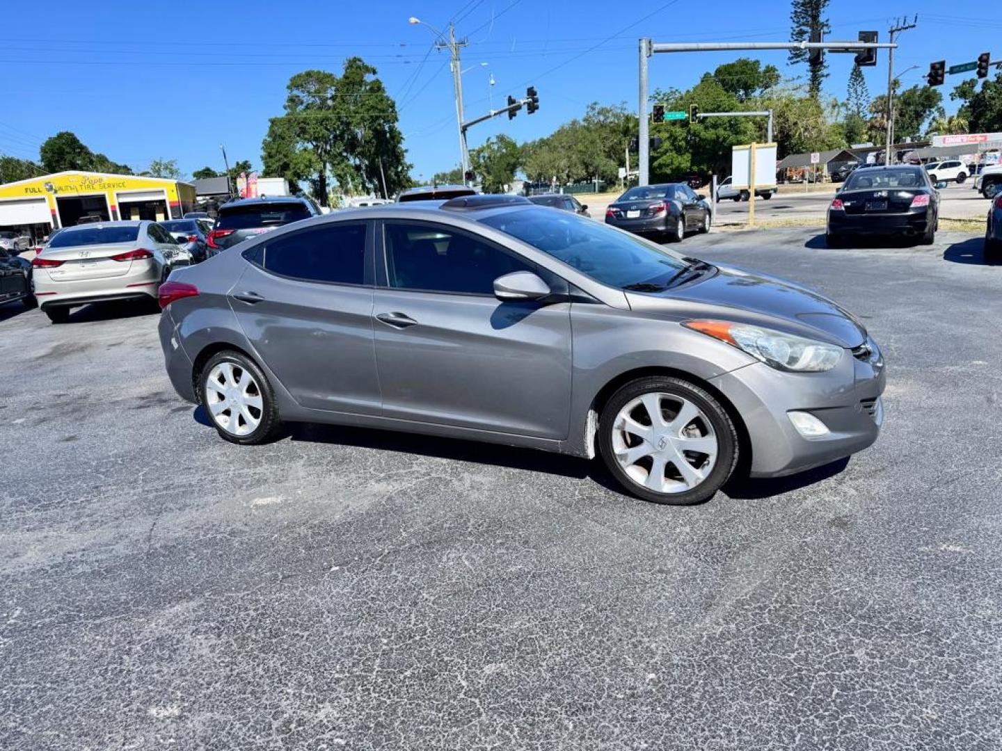 2013 GRAY HYUNDAI ELANTRA GLS (5NPDH4AE9DH) with an 1.8L engine, Automatic transmission, located at 2929 9th St. West, Bradenton, 34205, (941) 242-2810, 27.473591, -82.570679 - Photo#0