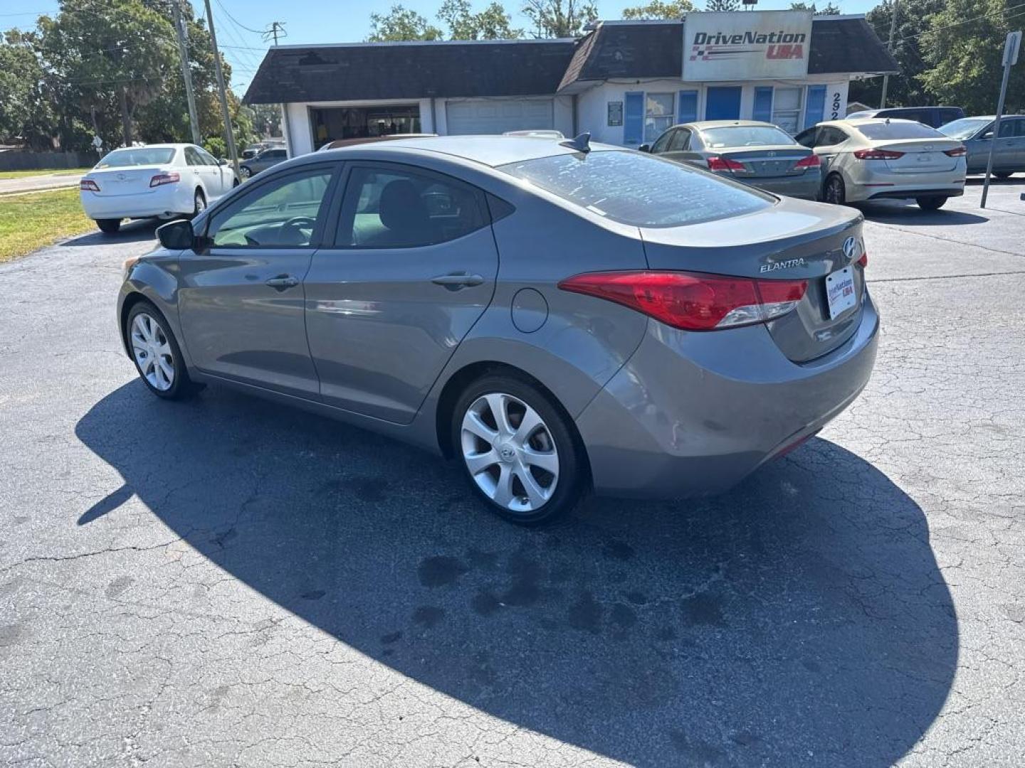2013 GRAY HYUNDAI ELANTRA GLS (5NPDH4AE9DH) with an 1.8L engine, Automatic transmission, located at 2929 9th St. West, Bradenton, 34205, (941) 242-2810, 27.473591, -82.570679 - Photo#6