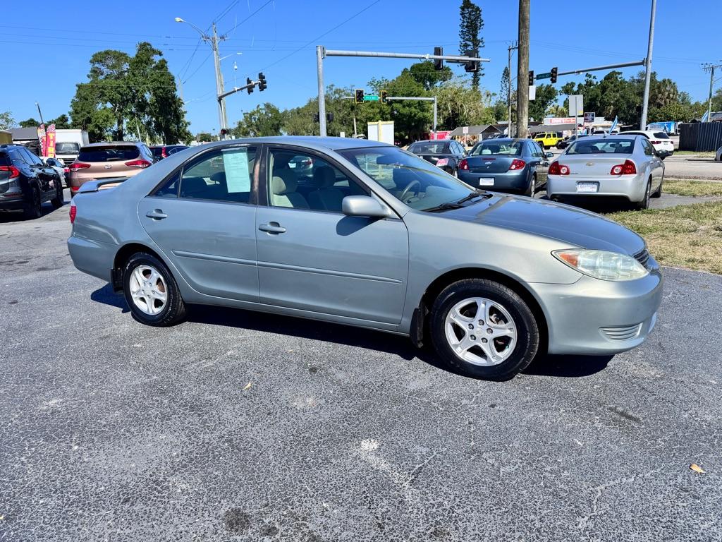 photo of 2005 TOYOTA CAMRY LE