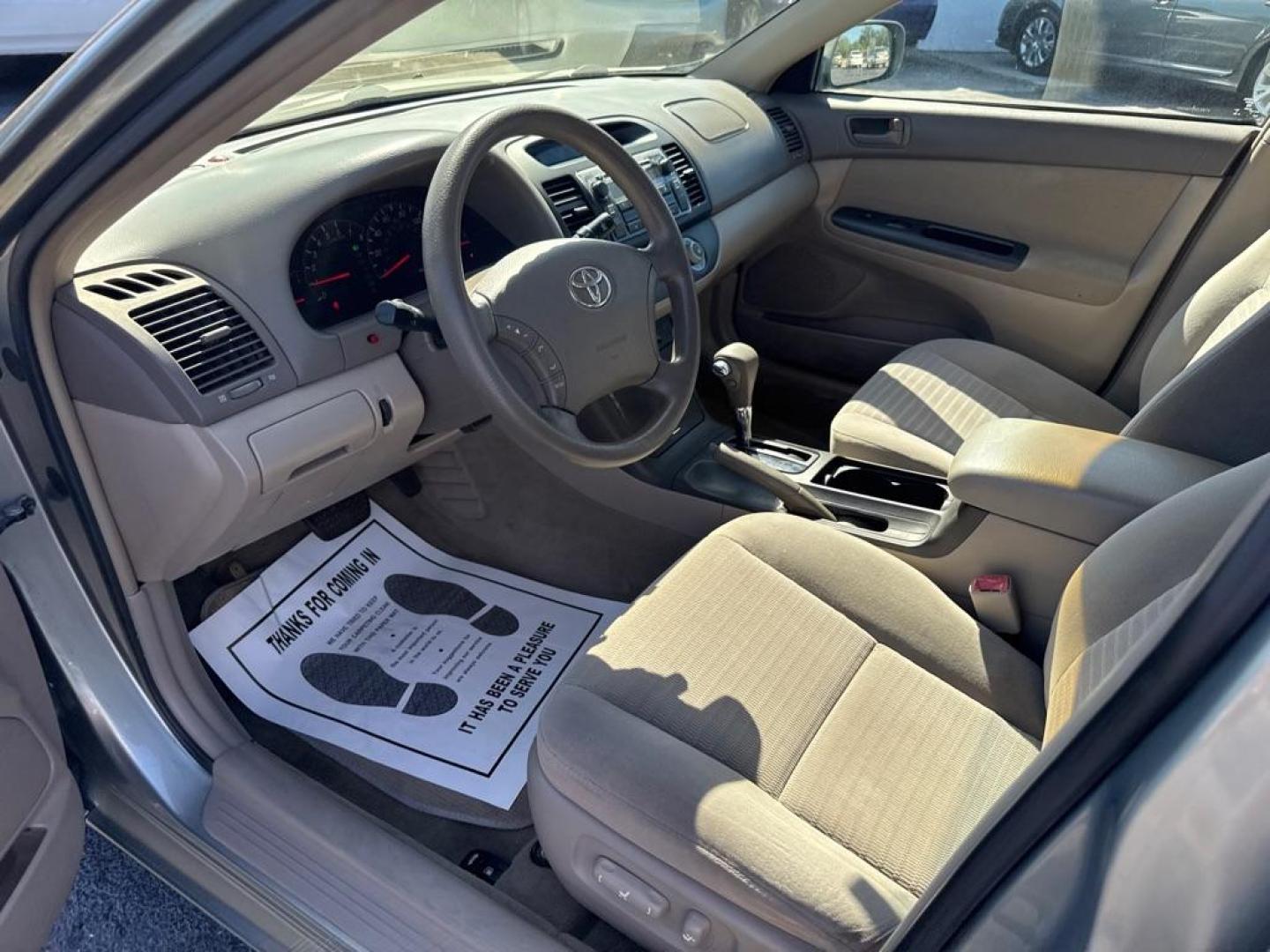 2005 GREEN TOYOTA CAMRY LE (4T1BE32KX5U) with an 2.4L engine, Automatic transmission, located at 2929 9th St. West, Bradenton, 34205, (941) 242-2810, 27.473591, -82.570679 - Thanks for inquring into DriveNation USA! All vehicles listed can be viewed at www.drivenationusa.com for vehicle history reports and additonal info. We cannot quote any terms such as down payments or monthly payments without an application. You can apply directly at www.drivenationusa.com or by con - Photo#9