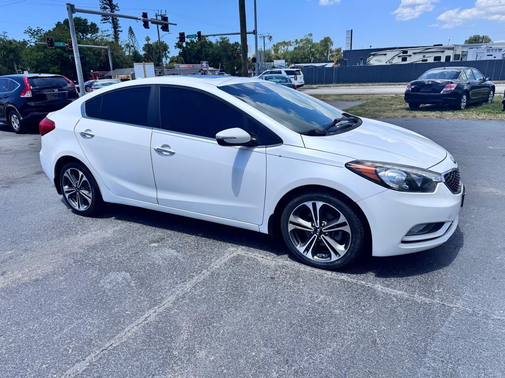 2014 WHITE KIA FORTE EX (KNAFZ4A8XE5) with an 2.0L engine, Automatic transmission, located at 2929 9th St. West, Bradenton, 34205, (941) 242-2810, 27.473591, -82.570679 - Thanks for inquring into DriveNation USA! All vehicles listed can be viewed at www.drivenationusa.com for vehicle history reports and additonal info. We cannot quote any terms such as down payments or monthly payments without an application. You can apply directly at www.drivenationusa.com or by con - Photo#0