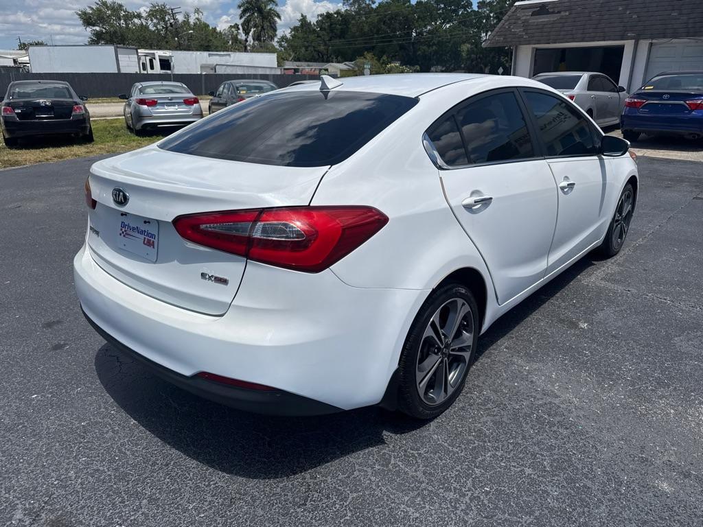 2014 WHITE KIA FORTE EX (KNAFZ4A8XE5) with an 2.0L engine, Automatic transmission, located at 2929 9th St. West, Bradenton, 34205, (941) 242-2810, 27.473591, -82.570679 - Thanks for inquring into DriveNation USA! All vehicles listed can be viewed at www.drivenationusa.com for vehicle history reports and additonal info. We cannot quote any terms such as down payments or monthly payments without an application. You can apply directly at www.drivenationusa.com or by con - Photo#7