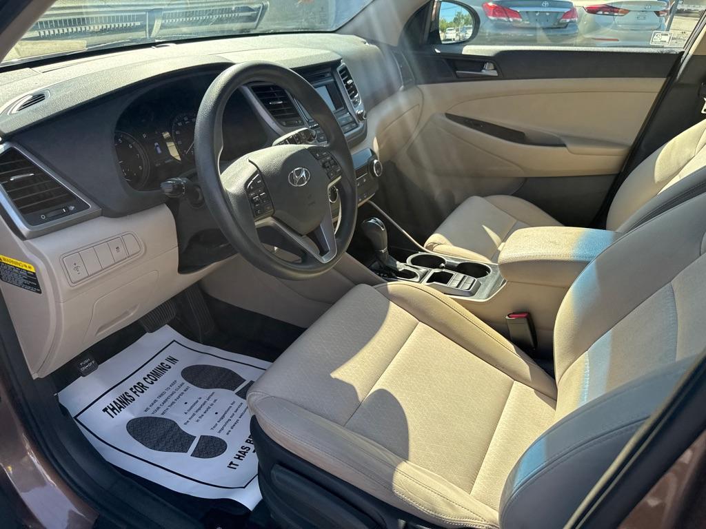 2017 BROWN HYUNDAI TUCSON SE (KM8J23A48HU) with an 2.0L engine, Automatic transmission, located at 2929 9th St. West, Bradenton, 34205, (941) 242-2810, 27.473591, -82.570679 - Thanks for inquring into DriveNation USA! All vehicles listed can be viewed at www.drivenationusa.com for vehicle history reports and additonal info. We cannot quote any terms such as down payments or monthly payments without an application. You can apply directly at www.drivenationusa.com or by con - Photo#10