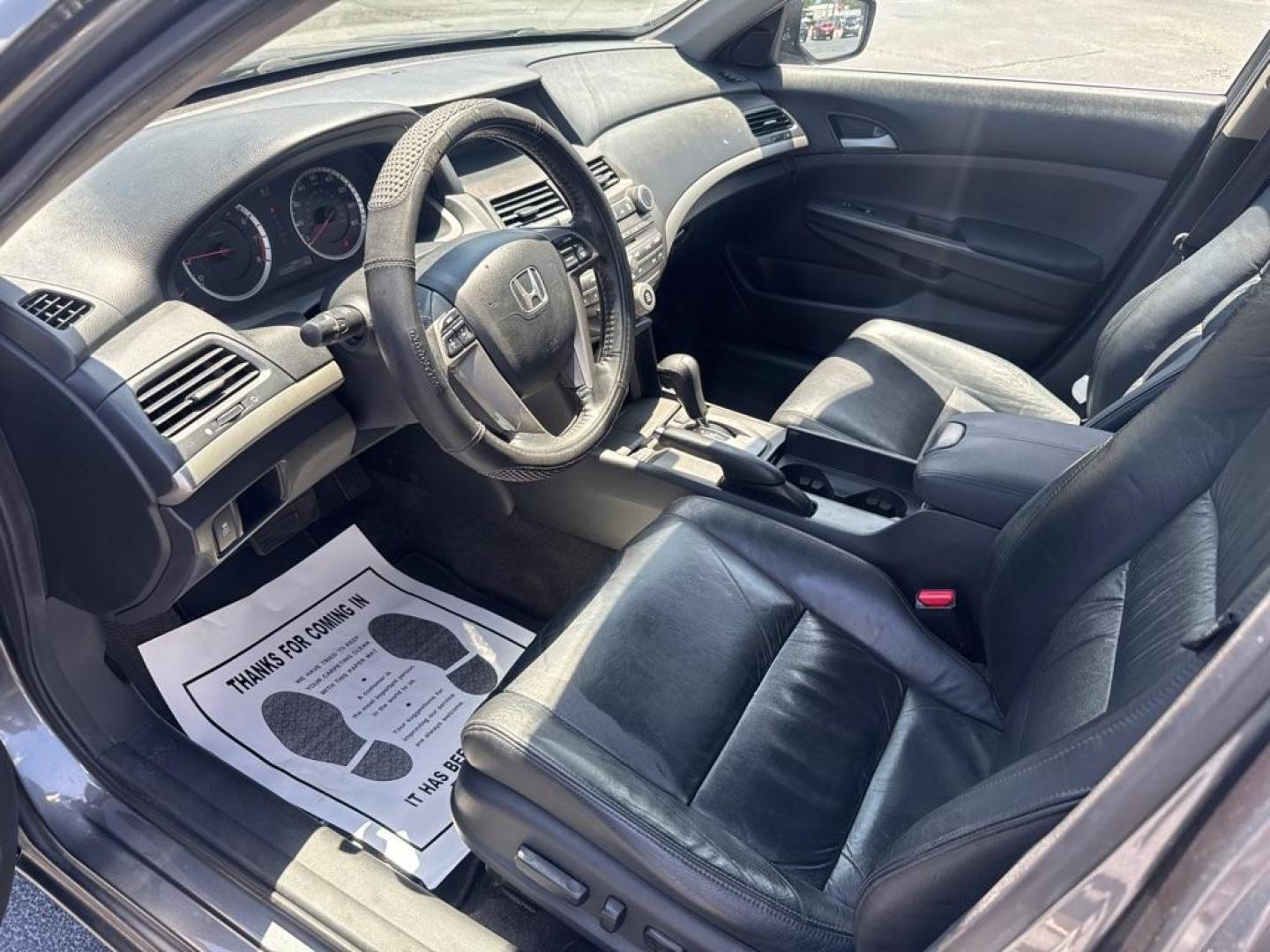 2011 GRAY HONDA ACCORD SE (1HGCP2F63BA) with an 2.4L engine, Automatic transmission, located at 2929 9th St. West, Bradenton, 34205, (941) 242-2810, 27.473591, -82.570679 - Photo#10