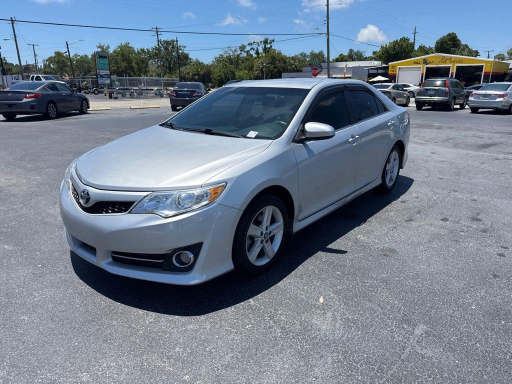 2012 SILVER TOYOTA CAMRY SE (4T1BF1FK9CU) with an 2.5L engine, Automatic transmission, located at 2929 9th St. West, Bradenton, 34205, (941) 242-2810, 27.473591, -82.570679 - Thanks for inquring into DriveNation USA! All vehicles listed can be viewed at www.drivenationusa.com for vehicle history reports and additonal info. We cannot quote any terms such as down payments or monthly payments without an application. You can apply directly at www.drivenationusa.com or by con - Photo#3