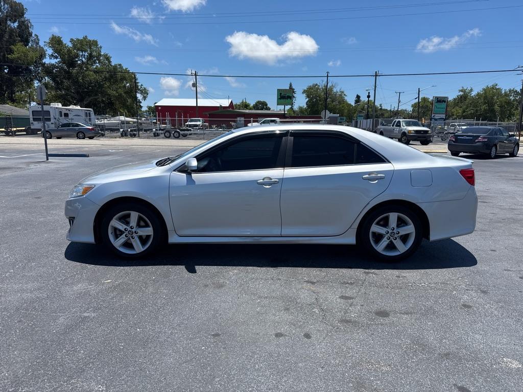 2012 SILVER TOYOTA CAMRY SE (4T1BF1FK9CU) with an 2.5L engine, Automatic transmission, located at 2929 9th St. West, Bradenton, 34205, (941) 242-2810, 27.473591, -82.570679 - Thanks for inquring into DriveNation USA! All vehicles listed can be viewed at www.drivenationusa.com for vehicle history reports and additonal info. We cannot quote any terms such as down payments or monthly payments without an application. You can apply directly at www.drivenationusa.com or by con - Photo#4