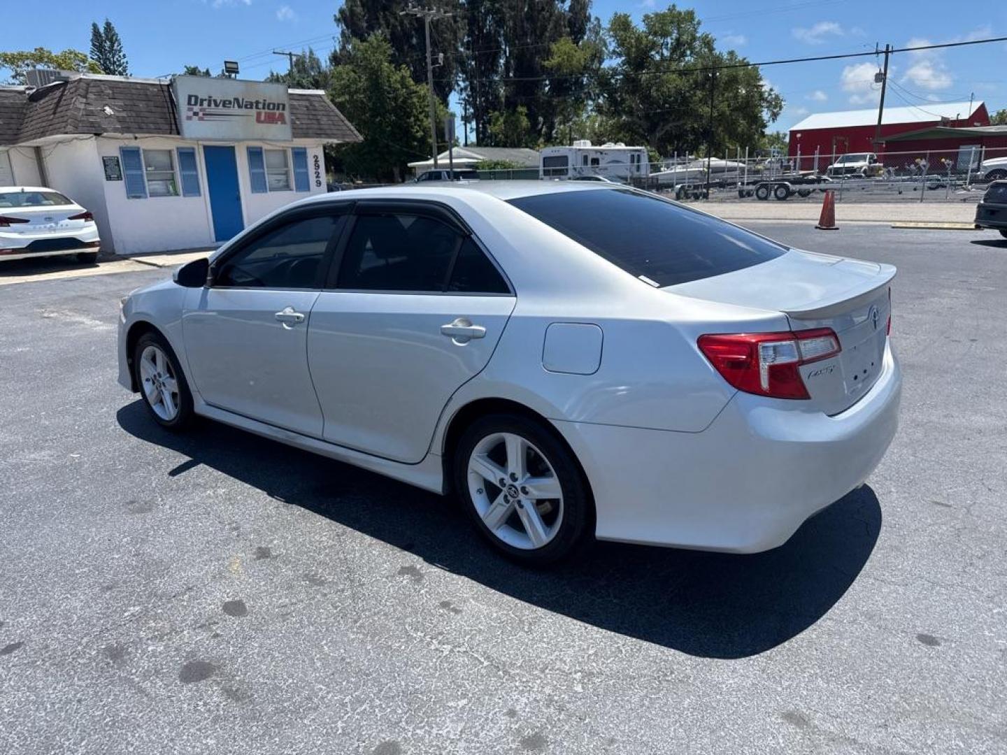 2012 SILVER TOYOTA CAMRY SE (4T1BF1FK9CU) with an 2.5L engine, Automatic transmission, located at 2929 9th St. West, Bradenton, 34205, (941) 242-2810, 27.473591, -82.570679 - Thanks for inquring into DriveNation USA! All vehicles listed can be viewed at www.drivenationusa.com for vehicle history reports and additonal info. We cannot quote any terms such as down payments or monthly payments without an application. You can apply directly at www.drivenationusa.com or by con - Photo#5