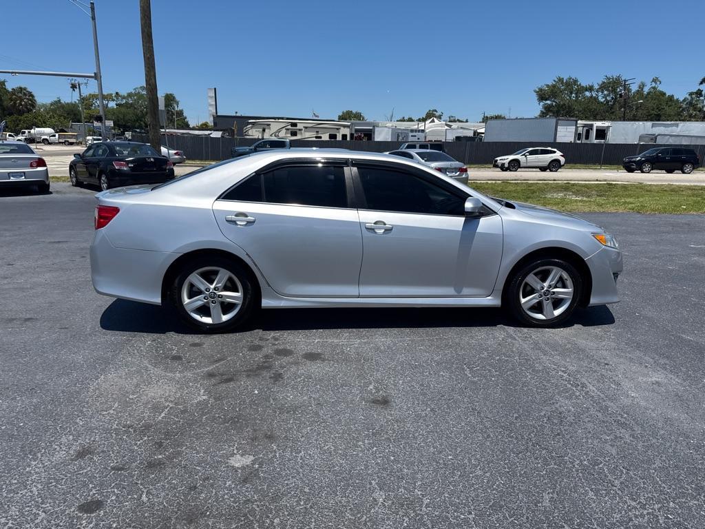 2012 SILVER TOYOTA CAMRY SE (4T1BF1FK9CU) with an 2.5L engine, Automatic transmission, located at 2929 9th St. West, Bradenton, 34205, (941) 242-2810, 27.473591, -82.570679 - Thanks for inquring into DriveNation USA! All vehicles listed can be viewed at www.drivenationusa.com for vehicle history reports and additonal info. We cannot quote any terms such as down payments or monthly payments without an application. You can apply directly at www.drivenationusa.com or by con - Photo#8