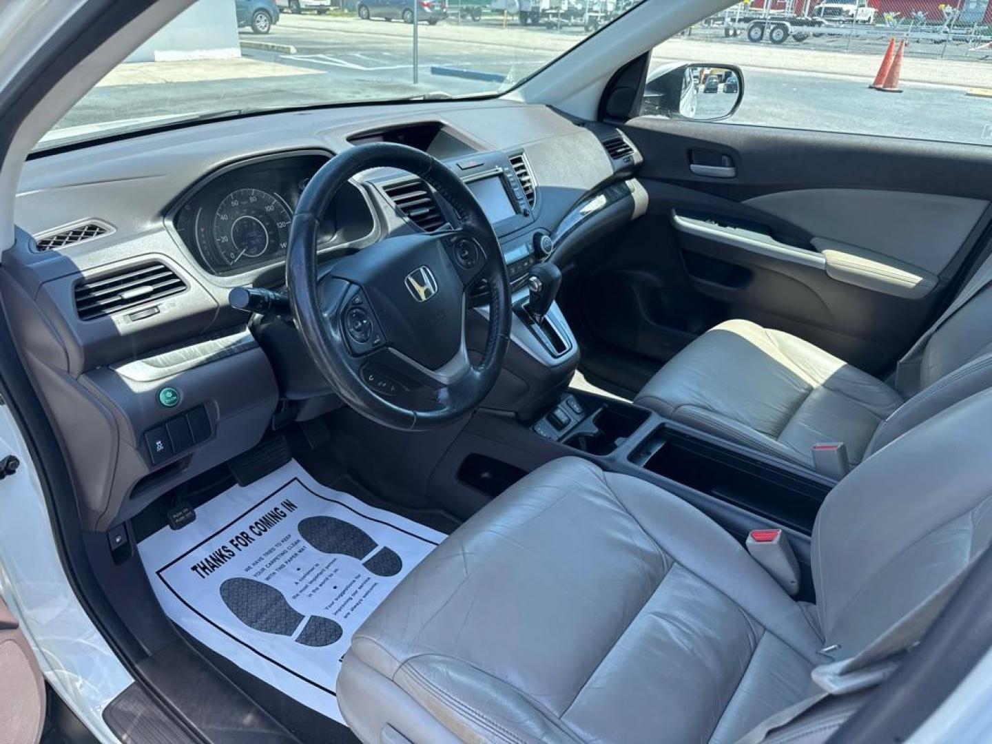 2012 WHITE HONDA CR-V EXL (5J6RM3H76CL) with an 2.4L engine, Automatic transmission, located at 2929 9th St. West, Bradenton, 34205, (941) 242-2810, 27.473591, -82.570679 - Thanks for inquring into DriveNation USA! All vehicles listed can be viewed at www.drivenationusa.com for vehicle history reports and additonal info. We cannot quote any terms such as down payments or monthly payments without an application. You can apply directly at www.drivenationusa.com or by con - Photo#9