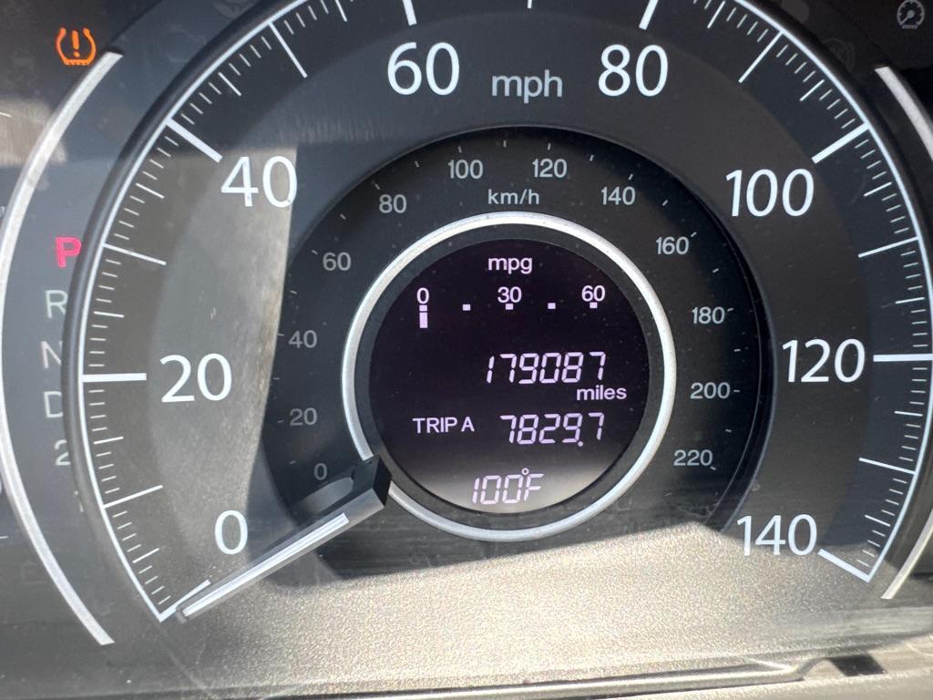 2012 WHITE HONDA CR-V EXL (5J6RM3H76CL) with an 2.4L engine, Automatic transmission, located at 2929 9th St. West, Bradenton, 34205, (941) 242-2810, 27.473591, -82.570679 - Thanks for inquring into DriveNation USA! All vehicles listed can be viewed at www.drivenationusa.com for vehicle history reports and additonal info. We cannot quote any terms such as down payments or monthly payments without an application. You can apply directly at www.drivenationusa.com or by con - Photo#10