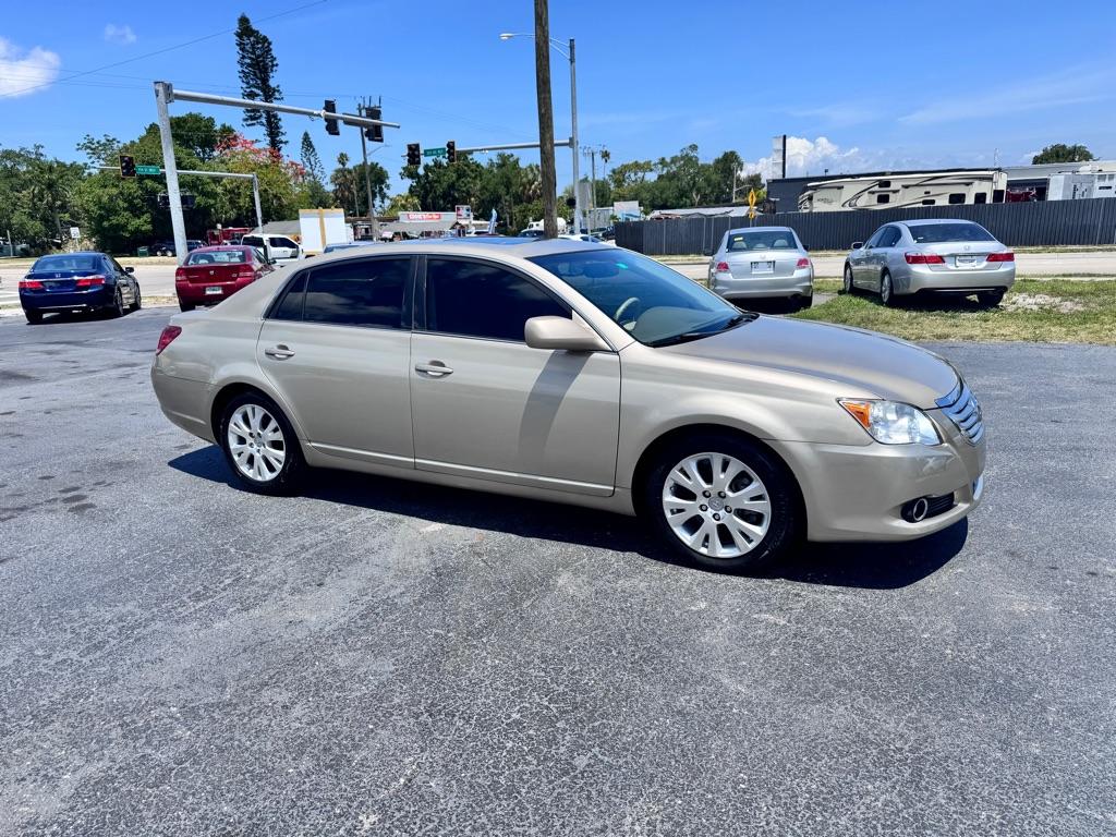photo of 2009 TOYOTA AVALON XL