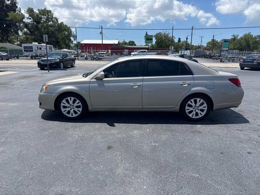 2009 TAN TOYOTA AVALON XL (4T1BK36B69U) with an 3.5L engine, Automatic transmission, located at 2929 9th St. West, Bradenton, 34205, (941) 242-2810, 27.473591, -82.570679 - Photo#4