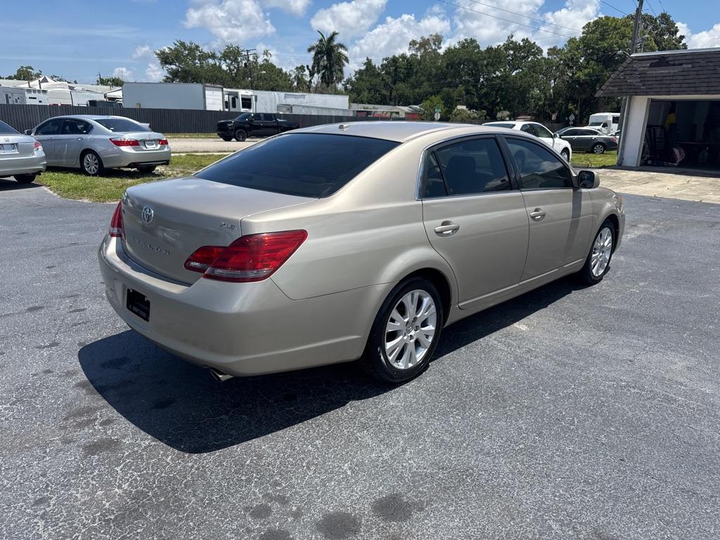 2009 TAN TOYOTA AVALON XL (4T1BK36B69U) with an 3.5L engine, Automatic transmission, located at 2929 9th St. West, Bradenton, 34205, (941) 242-2810, 27.473591, -82.570679 - Photo#7