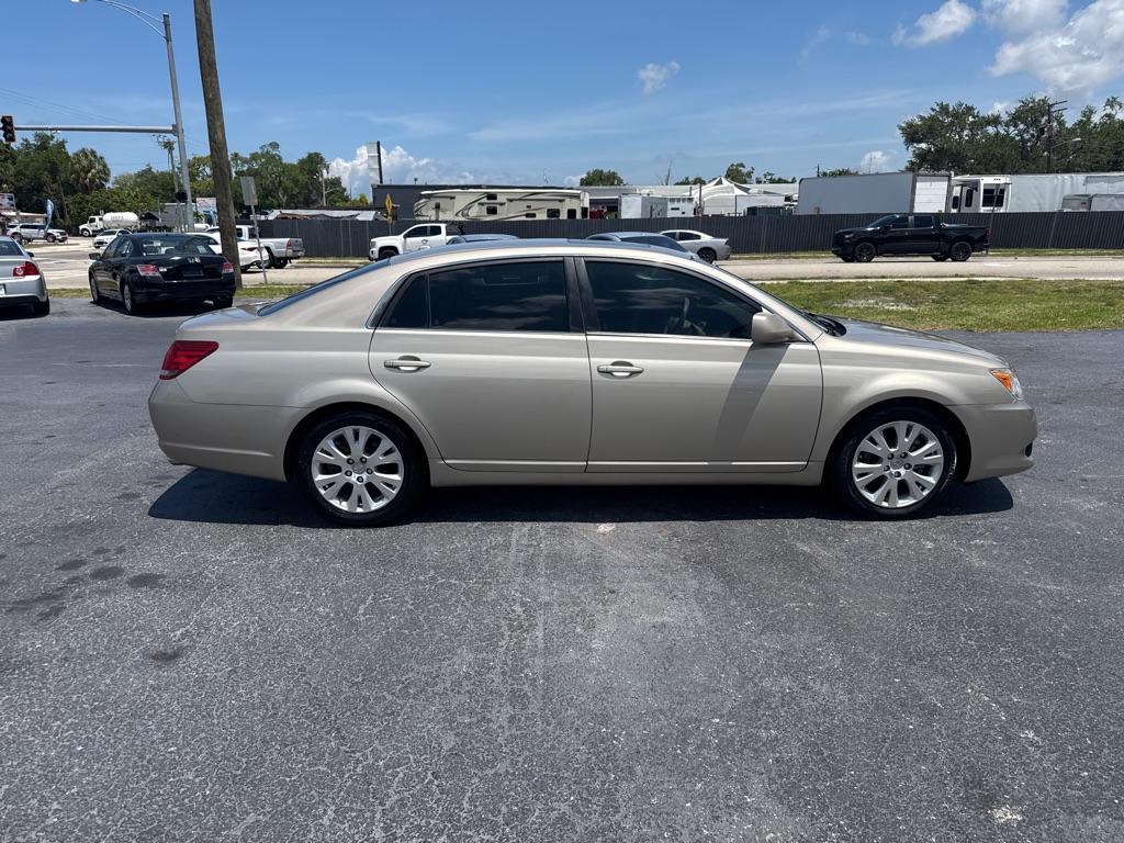 2009 TAN TOYOTA AVALON XL (4T1BK36B69U) with an 3.5L engine, Automatic transmission, located at 2929 9th St. West, Bradenton, 34205, (941) 242-2810, 27.473591, -82.570679 - Photo#8