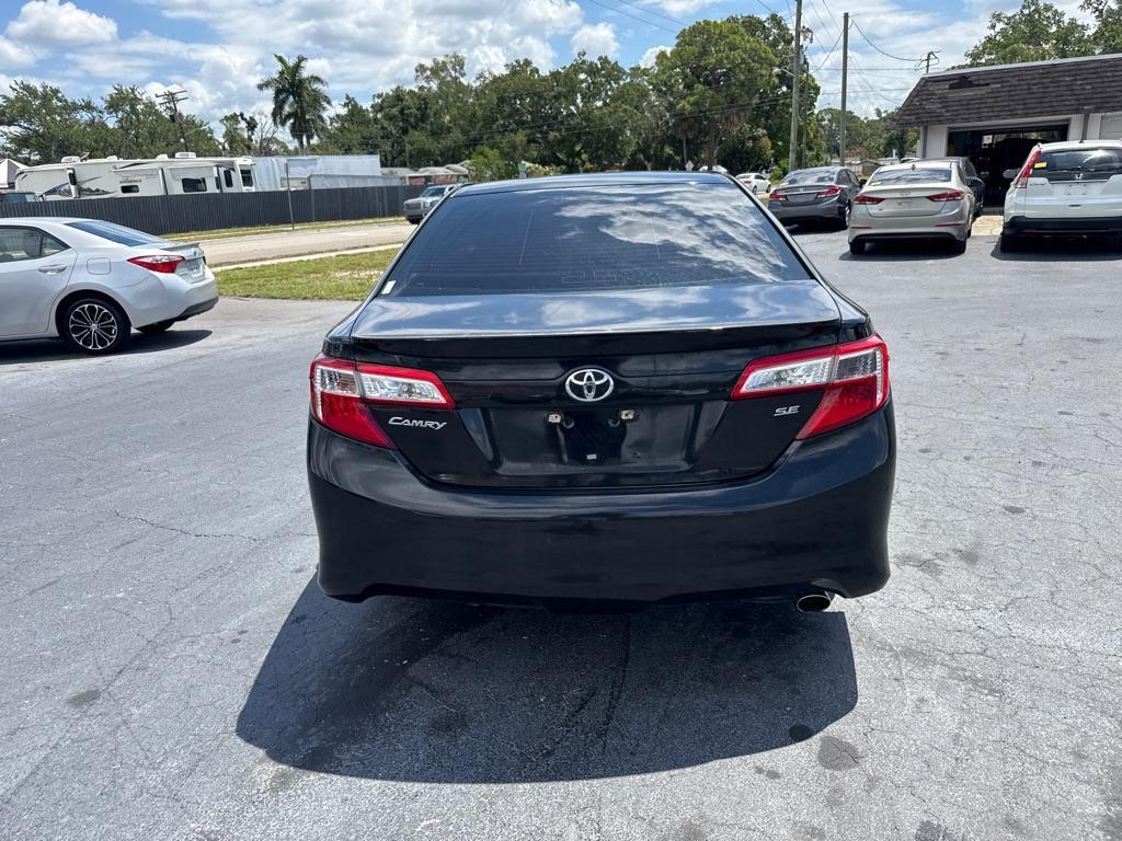 2013 BLACK TOYOTA CAMRY SE (4T1BF1FK8DU) with an 2.5L engine, Automatic transmission, located at 2929 9th St. West, Bradenton, 34205, (941) 242-2810, 27.473591, -82.570679 - Thanks for inquring into DriveNation USA! All vehicles listed can be viewed at www.drivenationusa.com for vehicle history reports and additonal info. We cannot quote any terms such as down payments or monthly payments without an application. You can apply directly at www.drivenationusa.com or by con - Photo#6