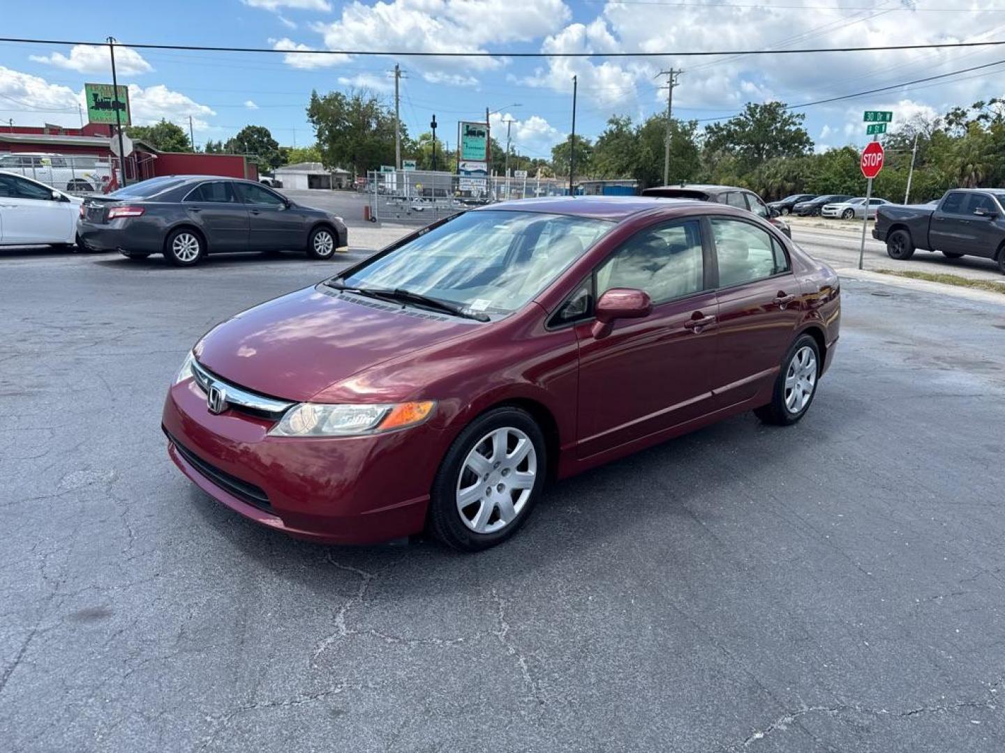 2008 RED HONDA CIVIC LX (2HGFA16528H) with an 1.8L engine, Automatic transmission, located at 2929 9th St. West, Bradenton, 34205, (941) 242-2810, 27.473591, -82.570679 - Thanks for inquring into DriveNation USA! All vehicles listed can be viewed at www.drivenationusa.com for vehicle history reports and additonal info. We cannot quote any terms such as down payments or monthly payments without an application. You can apply directly at www.drivenationusa.com or by con- Photo#4