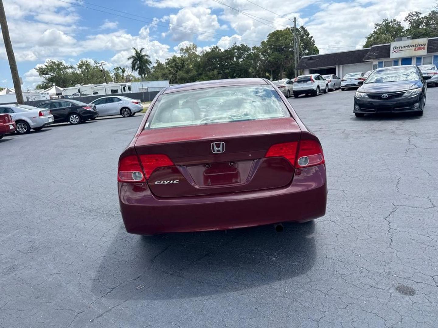 2008 RED HONDA CIVIC LX (2HGFA16528H) with an 1.8L engine, Automatic transmission, located at 2929 9th St. West, Bradenton, 34205, (941) 242-2810, 27.473591, -82.570679 - Thanks for inquring into DriveNation USA! All vehicles listed can be viewed at www.drivenationusa.com for vehicle history reports and additonal info. We cannot quote any terms such as down payments or monthly payments without an application. You can apply directly at www.drivenationusa.com or by con- Photo#6