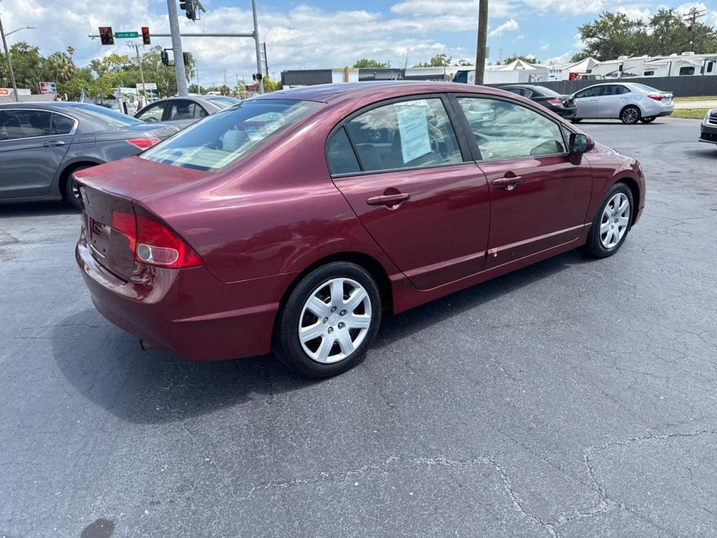 2008 RED HONDA CIVIC LX (2HGFA16528H) with an 1.8L engine, Automatic transmission, located at 2929 9th St. West, Bradenton, 34205, (941) 242-2810, 27.473591, -82.570679 - Thanks for inquring into DriveNation USA! All vehicles listed can be viewed at www.drivenationusa.com for vehicle history reports and additonal info. We cannot quote any terms such as down payments or monthly payments without an application. You can apply directly at www.drivenationusa.com or by con- Photo#7