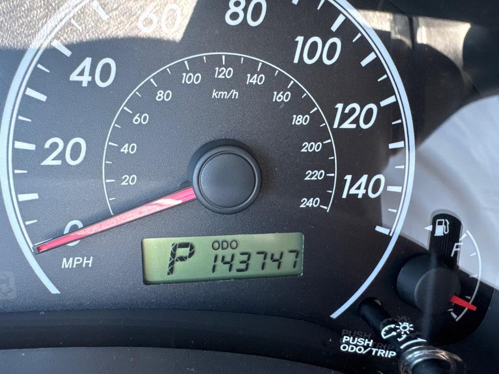 2013 BLUE TOYOTA COROLLA LE (5YFBU4EE5DP) with an 1.8L engine, Automatic transmission, located at 2929 9th St. West, Bradenton, 34205, (941) 242-2810, 27.473591, -82.570679 - Thanks for inquring into DriveNation USA! All vehicles listed can be viewed at www.drivenationusa.com for vehicle history reports and additonal info. We cannot quote any terms such as down payments or monthly payments without an application. You can apply directly at www.drivenationusa.com or by con - Photo#11