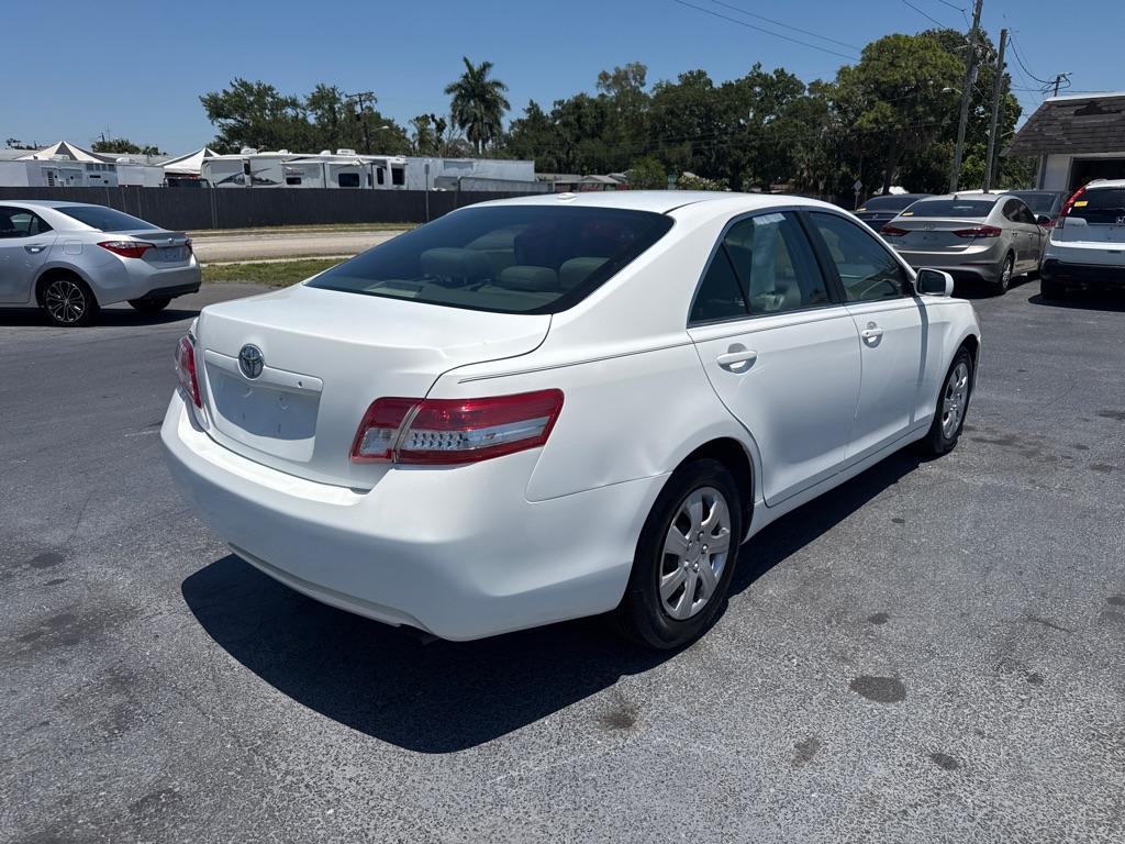 2011 WHITE TOYOTA CAMRY BASE (4T4BF3EK0BR) with an 2.5L engine, Automatic transmission, located at 2929 9th St. West, Bradenton, 34205, (941) 242-2810, 27.473591, -82.570679 - Thanks for inquring into DriveNation USA! All vehicles listed can be viewed at www.drivenationusa.com for vehicle history reports and additonal info. We cannot quote any terms such as down payments or monthly payments without an application. You can apply directly at www.drivenationusa.com or by con - Photo#7