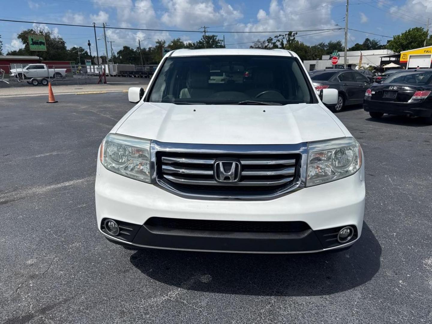 2015 WHITE HONDA PILOT EXL (5FNYF3H50FB) with an 3.5L engine, Automatic transmission, located at 2929 9th St. West, Bradenton, 34205, (941) 242-2810, 27.473591, -82.570679 - Thanks for inquring into DriveNation USA! All vehicles listed can be viewed at www.drivenationusa.com for vehicle history reports and additonal info. We cannot quote any terms such as down payments or monthly payments without an application. You can apply directly at www.drivenationusa.com or by con - Photo#2