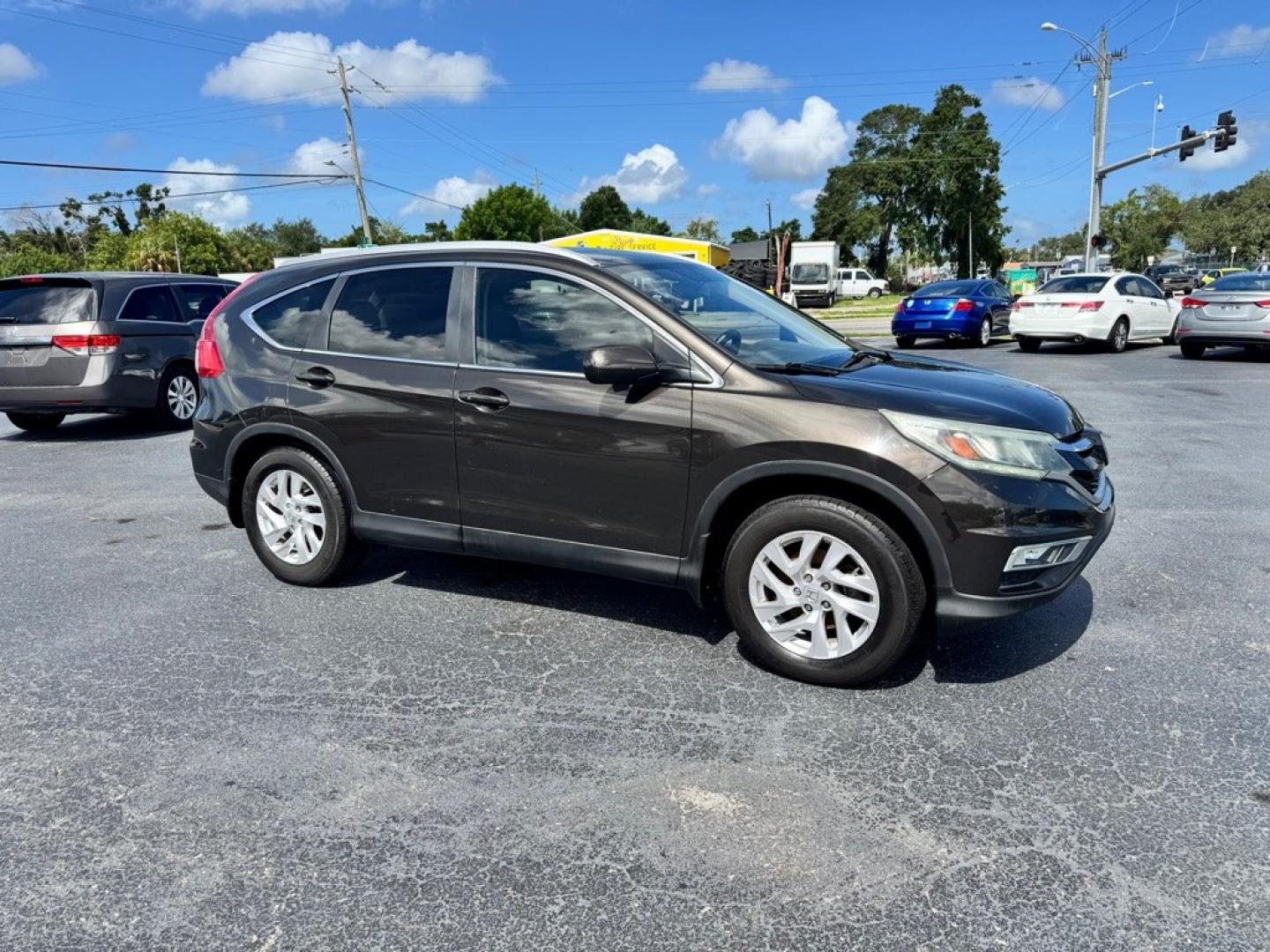 2015 GRAY HONDA CR-V EXL (2HKRM3H70FH) with an 2.4L engine, Continuously Variable transmission, located at 2929 9th St. West, Bradenton, 34205, (941) 242-2810, 27.473591, -82.570679 - Thanks for inquring into DriveNation USA! All vehicles listed can be viewed at www.drivenationusa.com for vehicle history reports and additonal info. We cannot quote any terms such as down payments or monthly payments without an application. You can apply directly at www.drivenationusa.com or by con- Photo#0