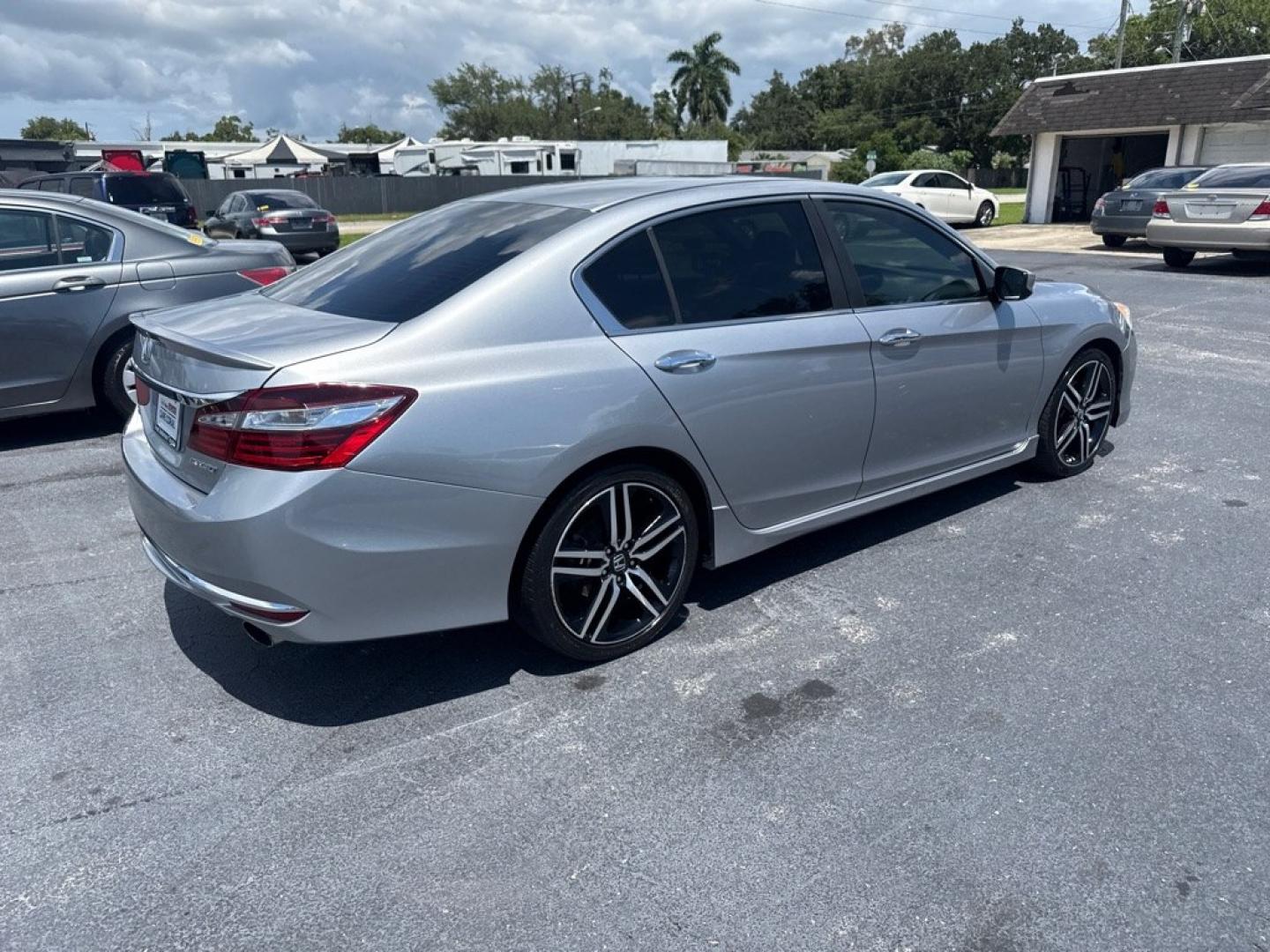 2016 SILVER HONDA ACCORD SPORT (1HGCR2F56GA) with an 2.4L engine, Continuously Variable transmission, located at 2929 9th St. West, Bradenton, 34205, (941) 242-2810, 27.473591, -82.570679- Photo#6