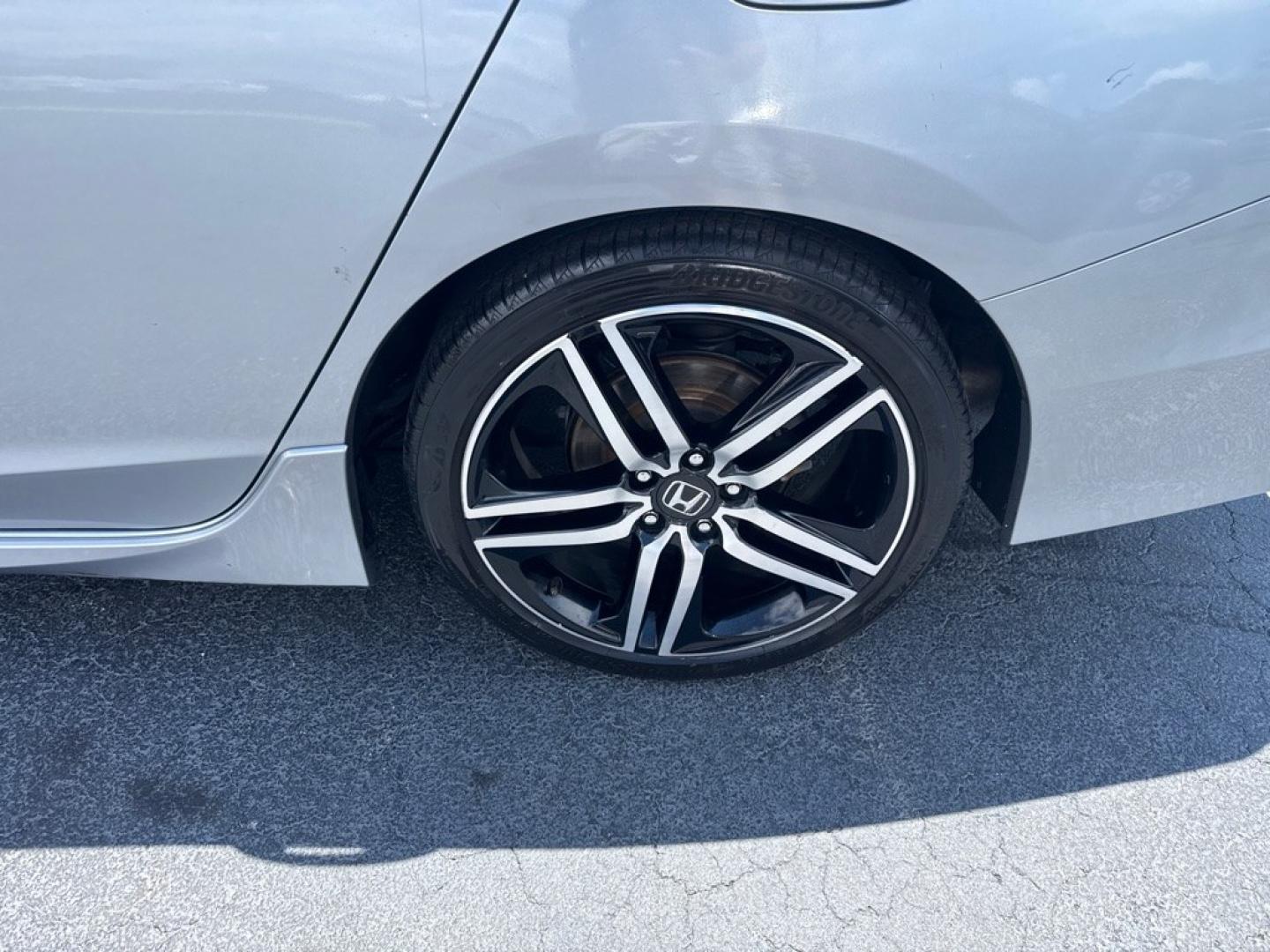 2016 SILVER HONDA ACCORD SPORT (1HGCR2F56GA) with an 2.4L engine, Continuously Variable transmission, located at 2929 9th St. West, Bradenton, 34205, (941) 242-2810, 27.473591, -82.570679- Photo#8